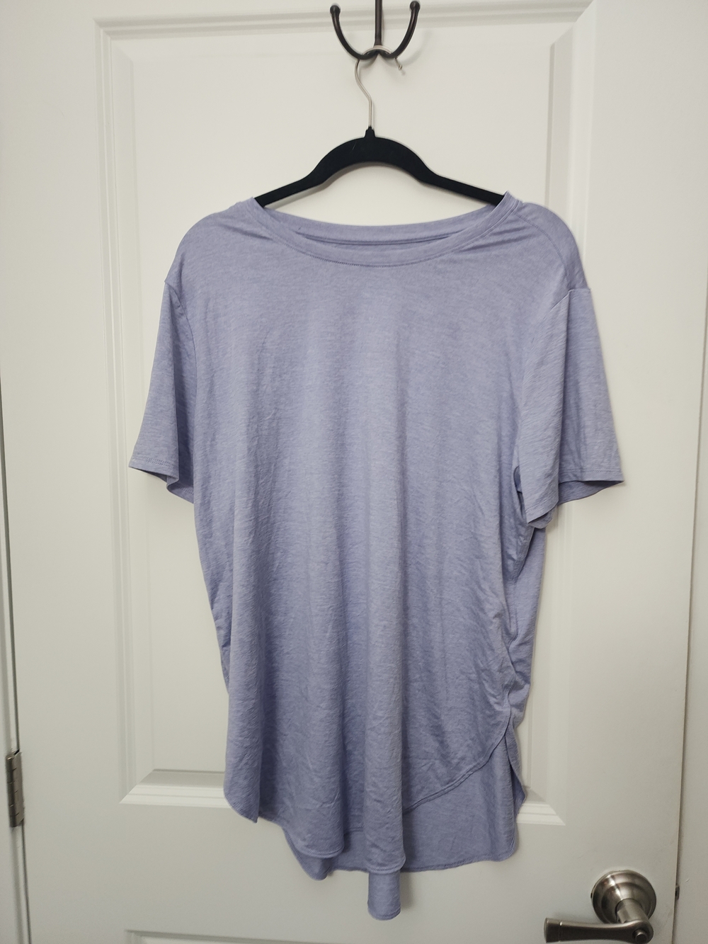 5/$30 Skechers Light Lavender Short Sleeve Tunic Top